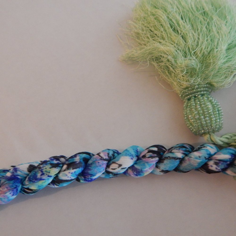 Alley Couture Lovestitch Crochet Beach Bag - Picture 4 of 8
